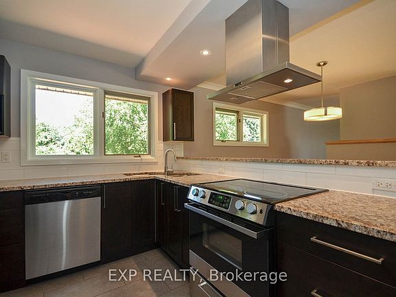 4th image of 6 Solva Dr