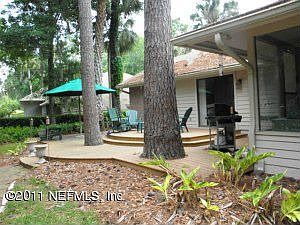 5th image of 165 Barberry Ln