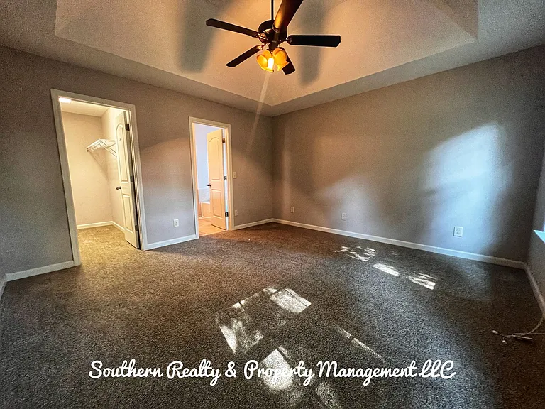 126 King Cotton Ln — Photo 4