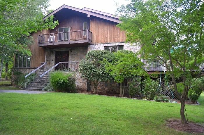 Welcome to 376 Homestead Dr!