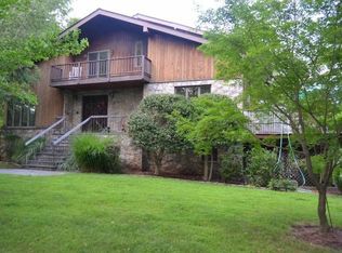 376 Homestead Rd, Yorktown Heights, NY 10598