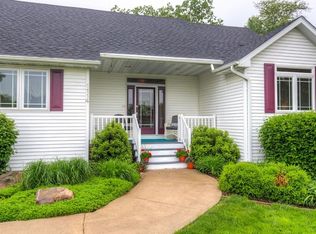 1114 SE 61st St, Pleasant Hill, IA 50327
