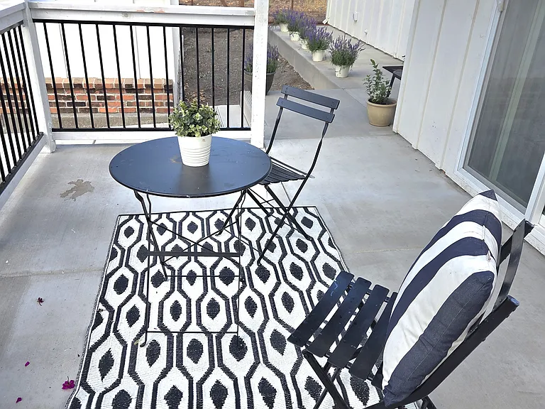 1728 Almond Ave #B — Photo 11