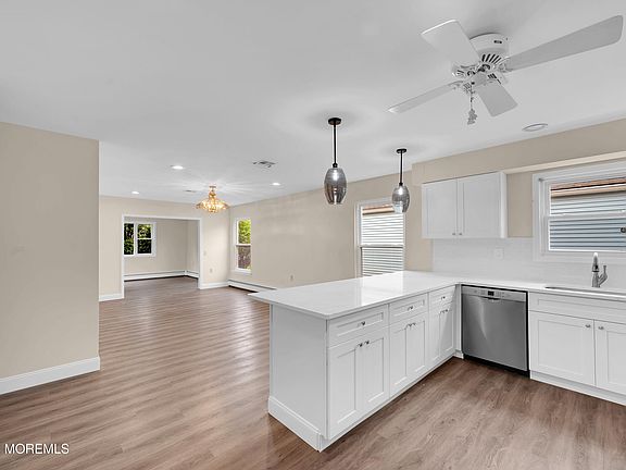 4th image of 27 Tropicana Court