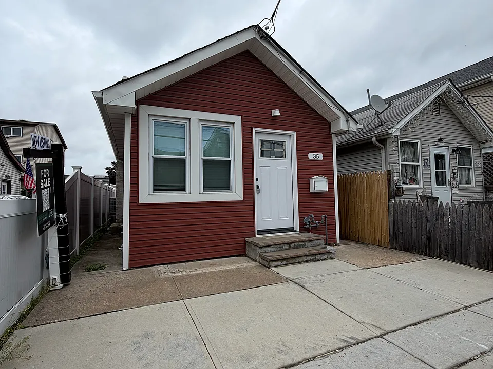 35 Milbank Rd