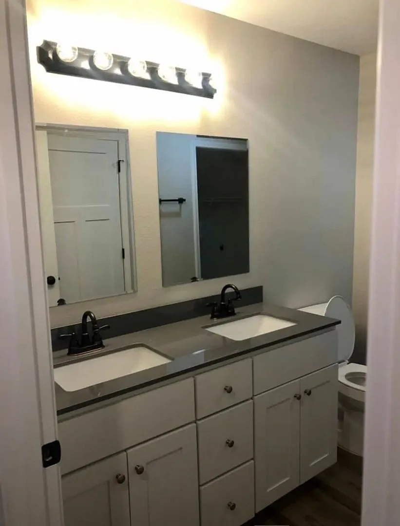 3 bed 1 bath single family home — Photo 4