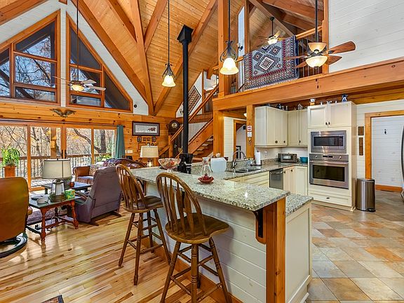 14th image of this home