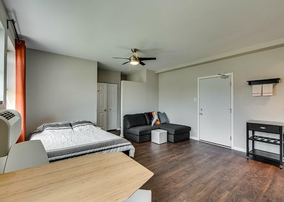 1st image of 1627 N Humboldt Blvd #1627/3B