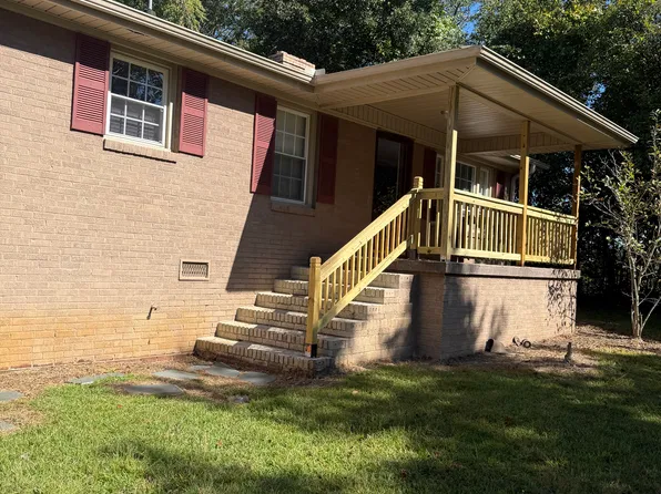 24 N Davis Dr, Greenville, SC 29611