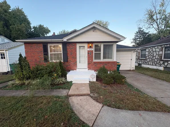 1928 Vinita Dr, Saint Louis, MO 63114