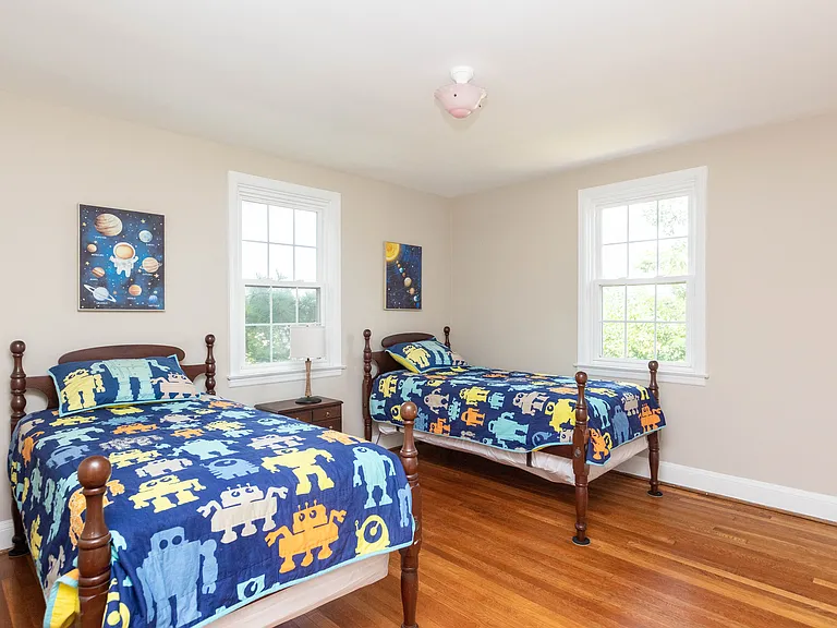 138 Murdock Rd — Photo 32