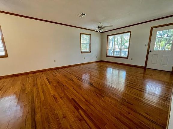 4th image of 1814 W Pine St