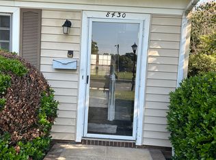 8430 Knights Bridge Rd, Charlotte, NC 28210