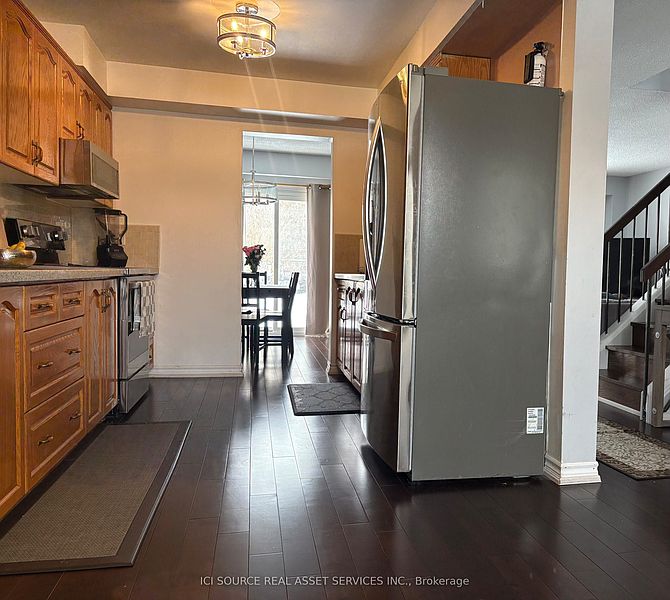 Brampton House for rent - 3 Bedrooms — photo 11
