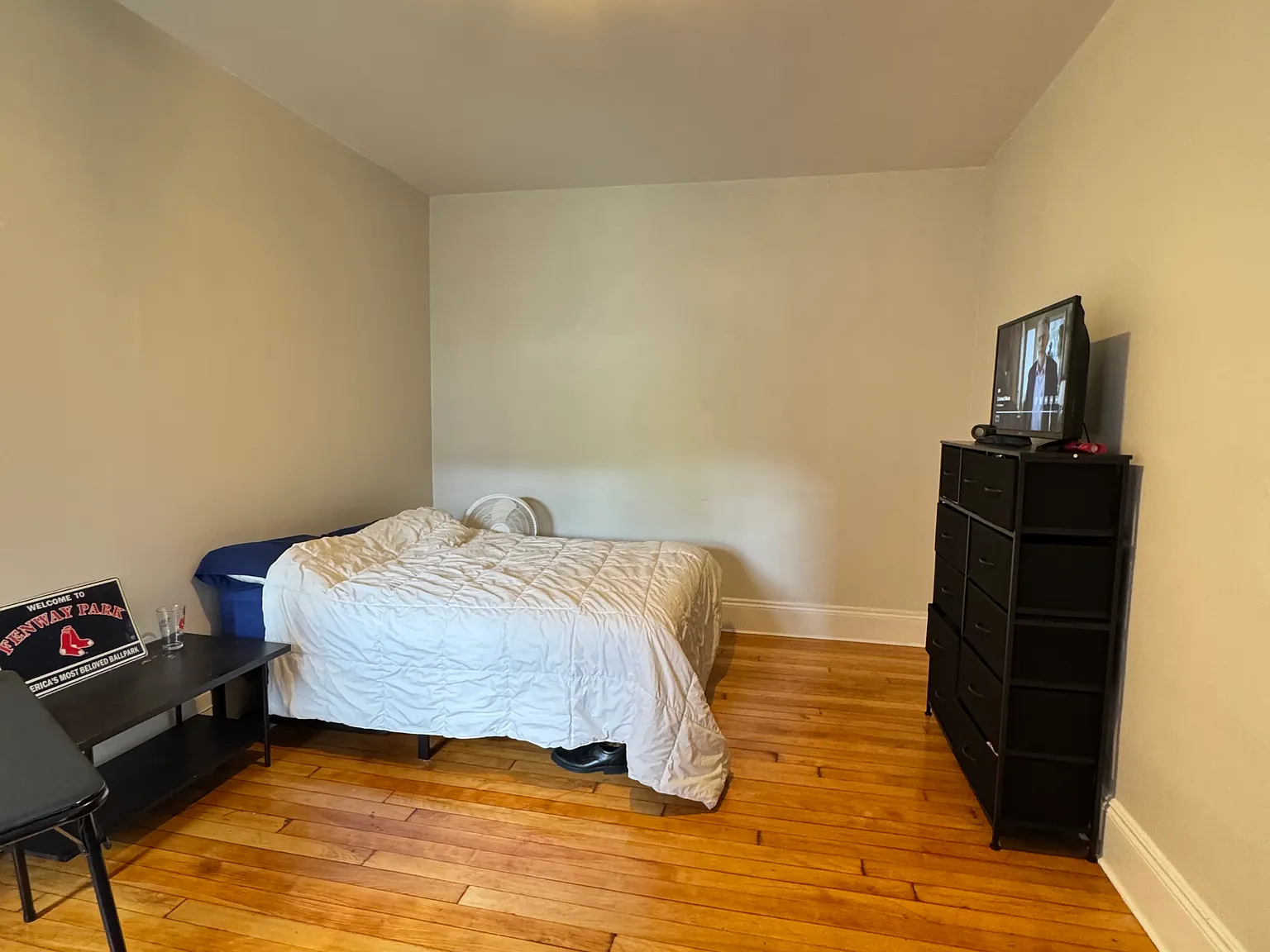 106 Strathmore Rd — Photo 3
