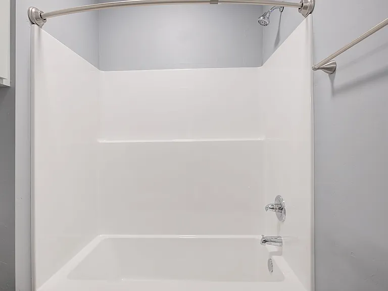 Hallway Shower Bath