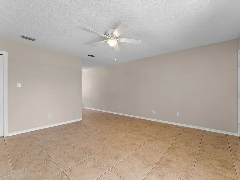 20952 Liberty Ln — Photo 19