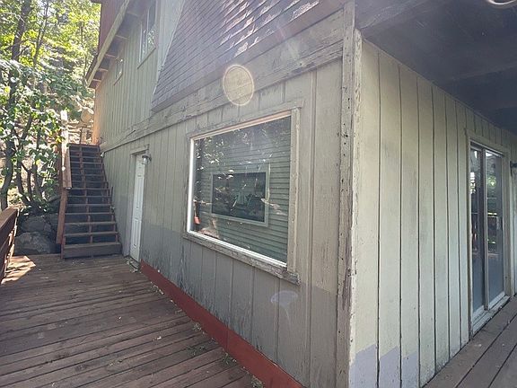 2nd image of 23865 Lakeview Dr