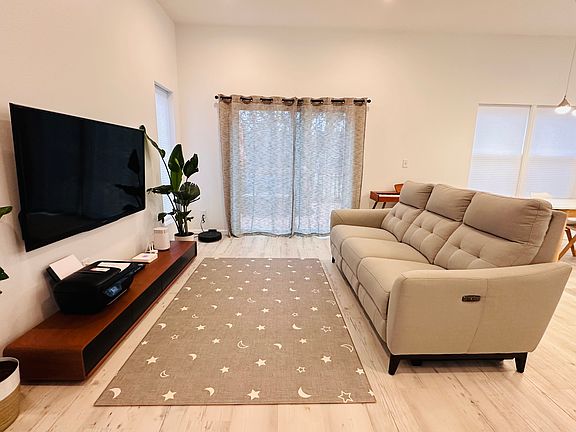 3rd image of 506 Bickford Ave