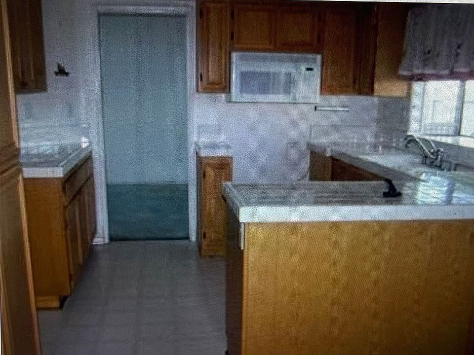 2nd image of 12471 Clear Water Ct