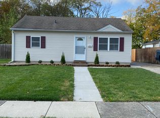 36 Walnut Pkwy, Crown Point, IN 46307