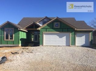 8102 Millridge St, Lenexa, KS 66220