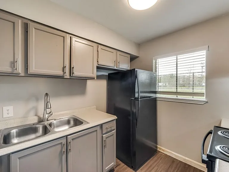 The Blanca Apartments — Photo 12
