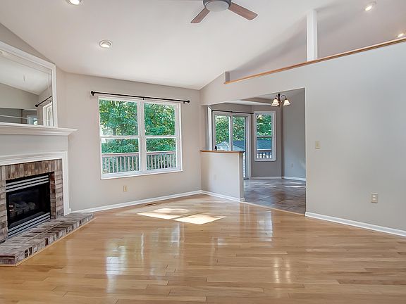 2nd image of 8690 Silvercreek Ct