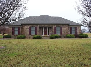 103 Lakeshore Dr, Bardstown, KY 40004