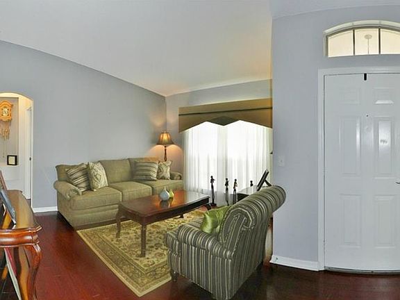 2nd image of 10331 Tarragon Dr