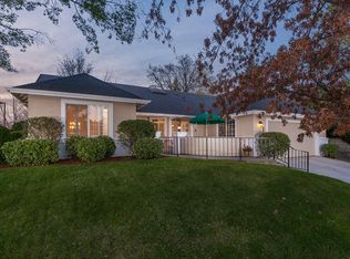1 Glenview Ct, Chico, CA 95928