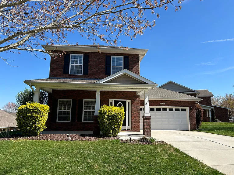 2444 Glyncastle Way — Photo 1