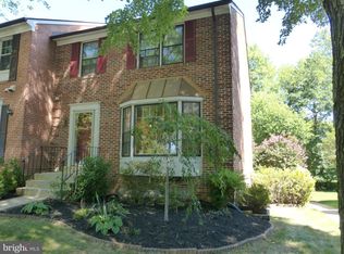 2857 Sutton Oaks Ln, Vienna, VA 22181