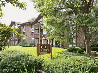 506 Taylor Ave APT E, Glen Ellyn, IL 60137