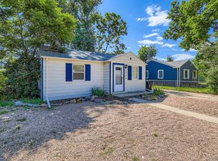 5424 Saulsbury Ct, Arvada, CO 80002