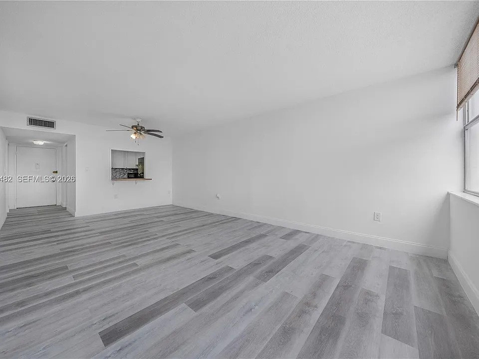1300 NE Miami Gardens Dr #512E