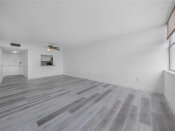 1300 NE Miami Gardens Dr, Miami, FL