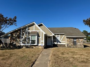 6890 Kirby Mills Cv, Memphis, TN 38115