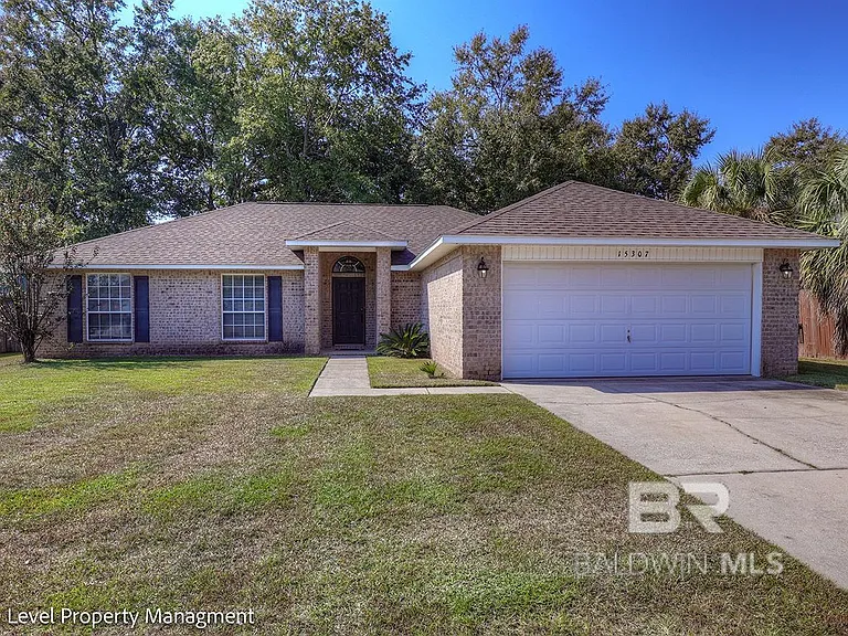 15307 Hearthstone Dr — Photo 1