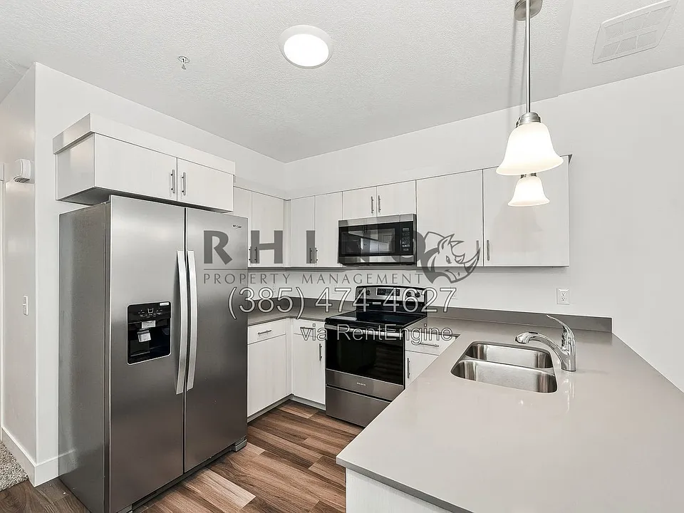 882 N Coulsen Dr #304
