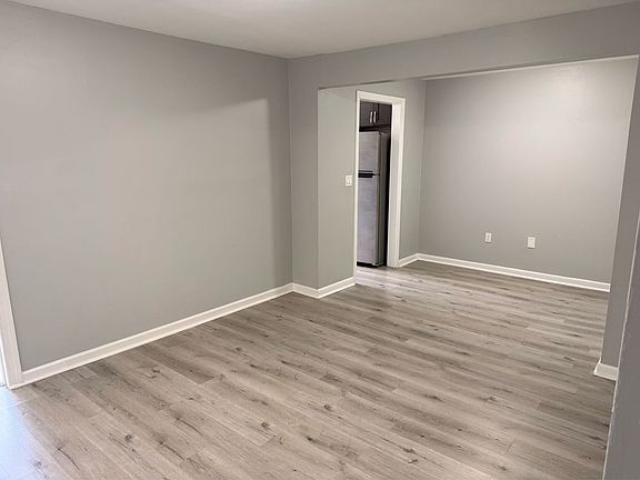 3rd image of 145 Sisson Ave #C8