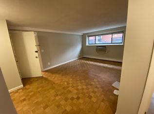 374 Harvard St #5A, Cambridge, MA 02138