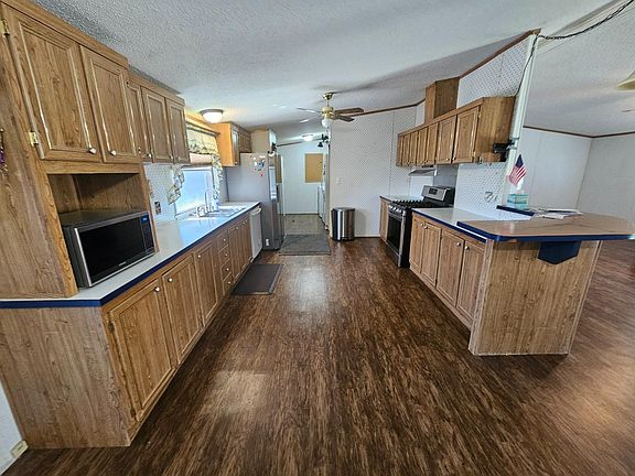 4th image of 9006 Barton Ave