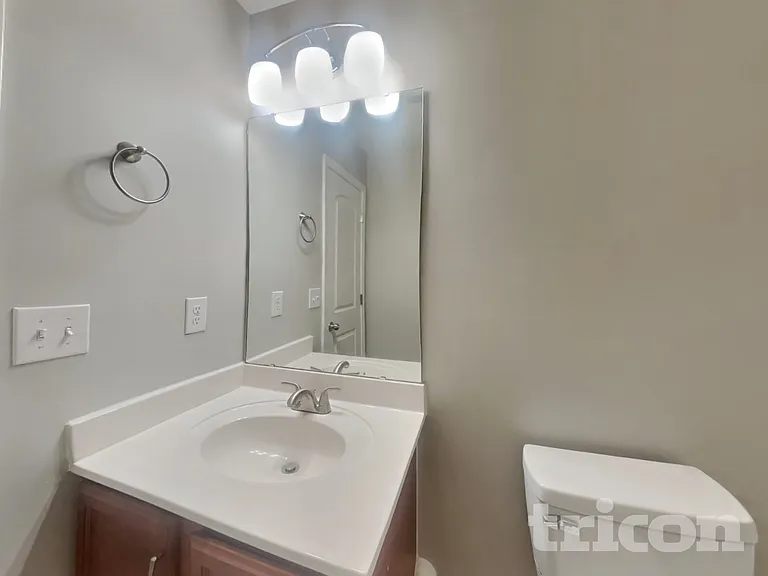 1524 Hamilton Hills Dr — Photo 13