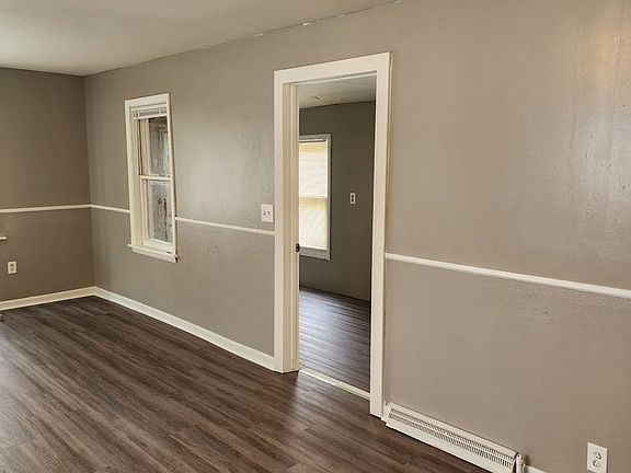 3rd image of 646-648 Columbus St