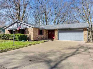 107 Washington Park Rd, Iowa City, IA 52245