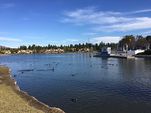 5th image of 848 Southshore Dr