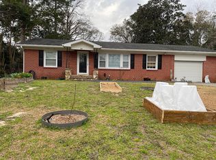 301 Lakeview Dr, Andalusia, AL 36420