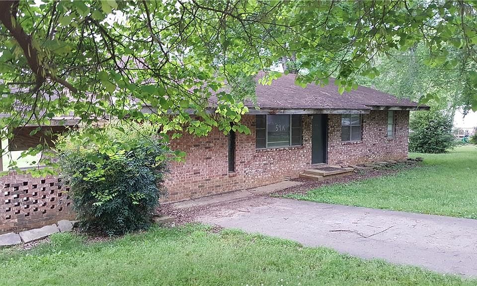 1st image of 299 Cabin Creek Ave