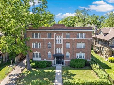 3708 Summit St #3710, Kansas City, MO, 64111